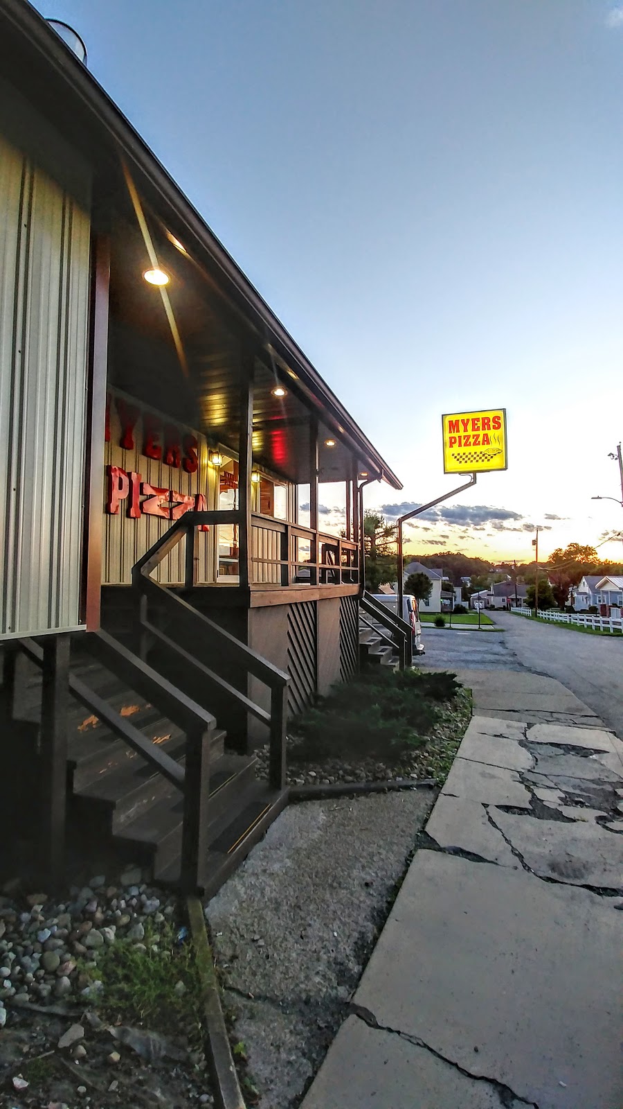 Myers Pizza | 20 S Morgantown St # A, Fairchance, PA 15436, USA | Phone: (724) 564-0405