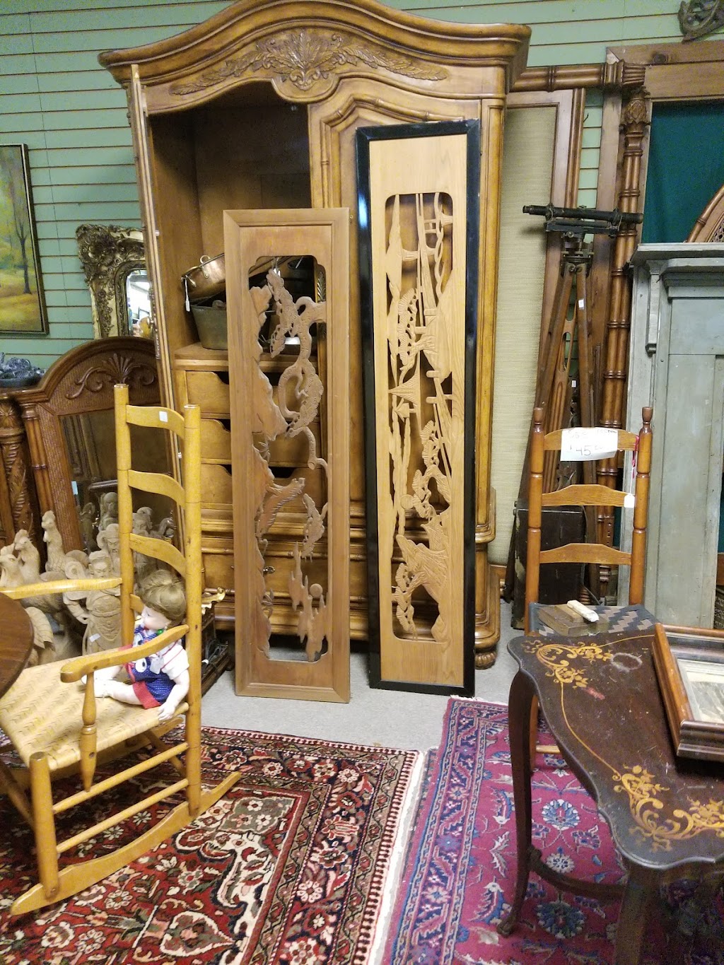 Charlie’s Antiques | 6500 Richmond Rd, Williamsburg, VA 23188 | Phone: (757) 645-4406