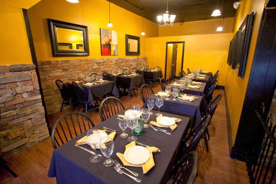 Third and Main Restaurant | 223 3rd St, Aurora, IN 47001, USA | Phone: (812) 655-9727