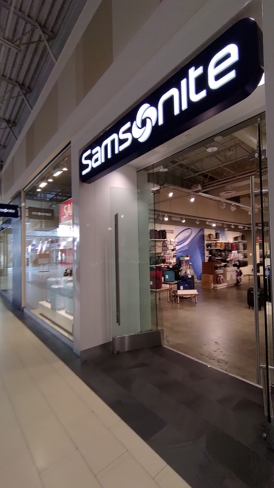 Samsonite | 1 Mills Cir Suite 1010, Ontario, CA 91764, USA | Phone: (909) 944-9208