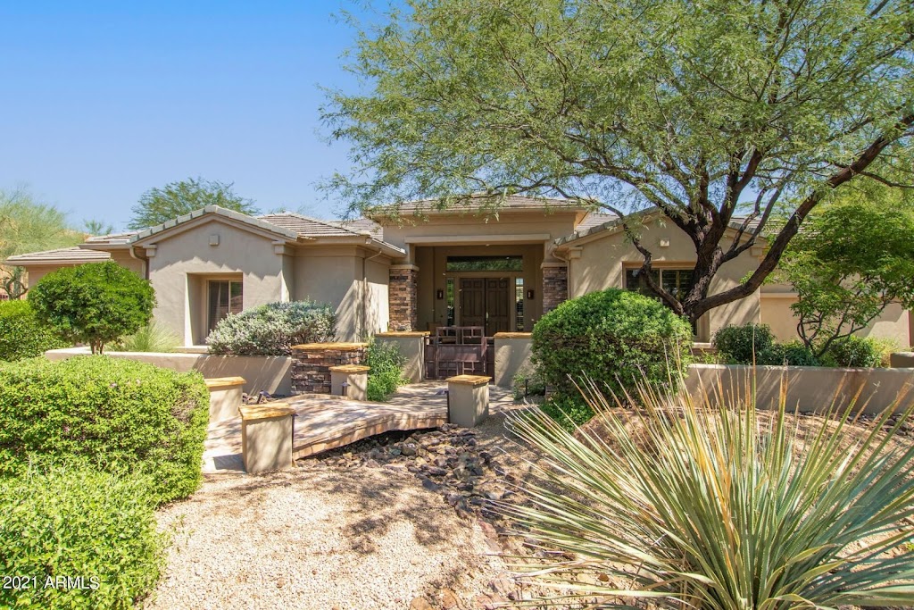 Cave Creek Realtor Roseanne Finocchiaro Homesmart | 4641E E Chaparosa Way, Cave Creek, AZ 85331, USA | Phone: (480) 329-5835