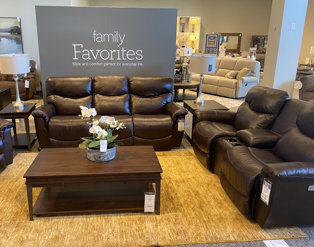 La-Z-Boy Home Furnishings & Décor | 20393 N Rand Rd Suite 126, Kildeer, IL 60074, USA | Phone: (847) 796-7081