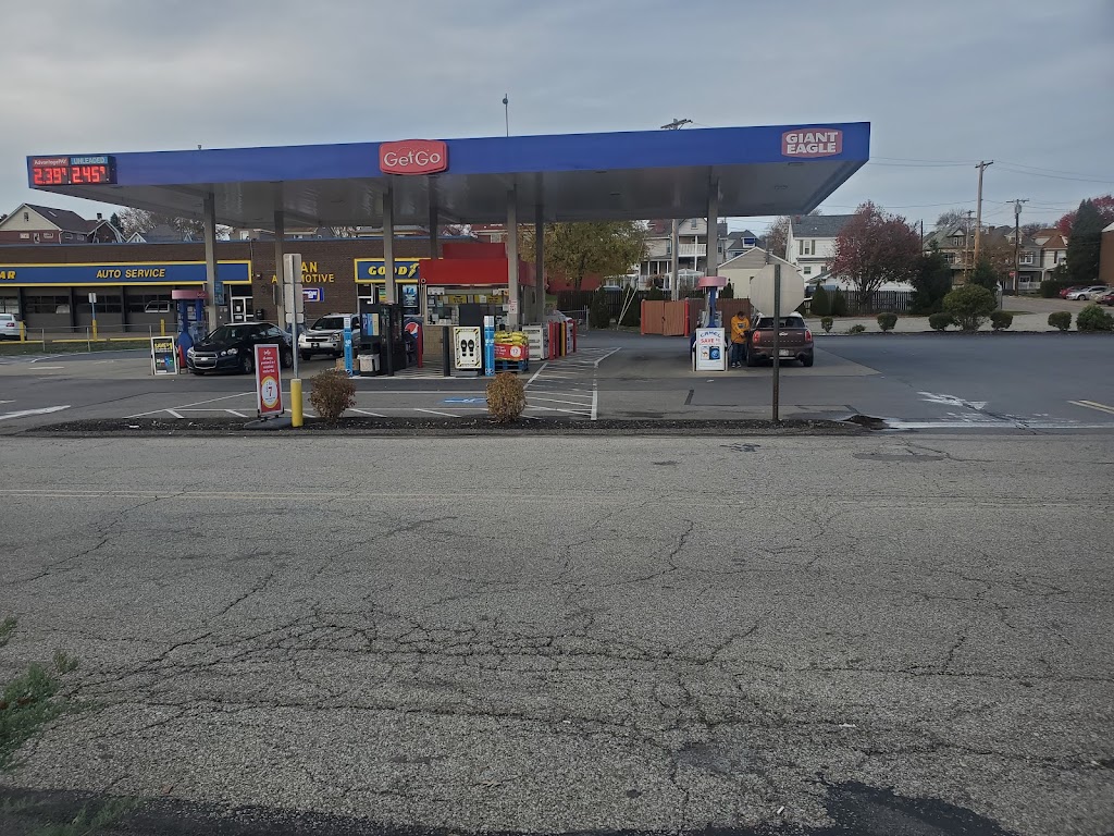 GetGo Gas Station | 280 West Crafton Avenue Ingram, Shopping Center, Pittsburgh, PA 15205, USA | Phone: (412) 937-0190