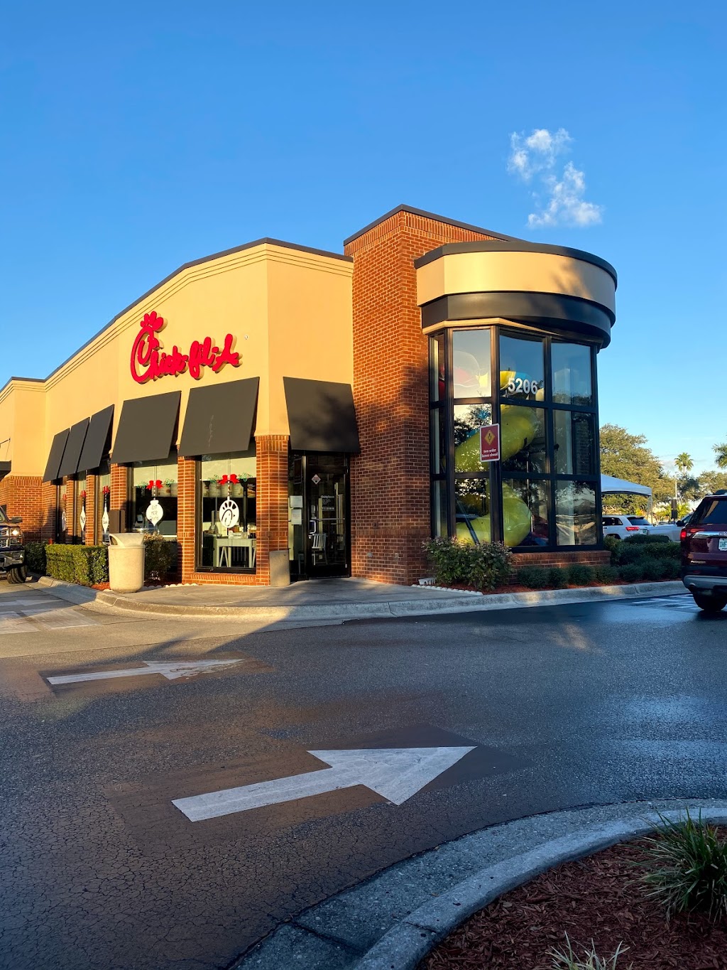 Chick-fil-A | 5206 73rd Ln E, Bradenton, FL 34203, USA | Phone: (941) 751-9993