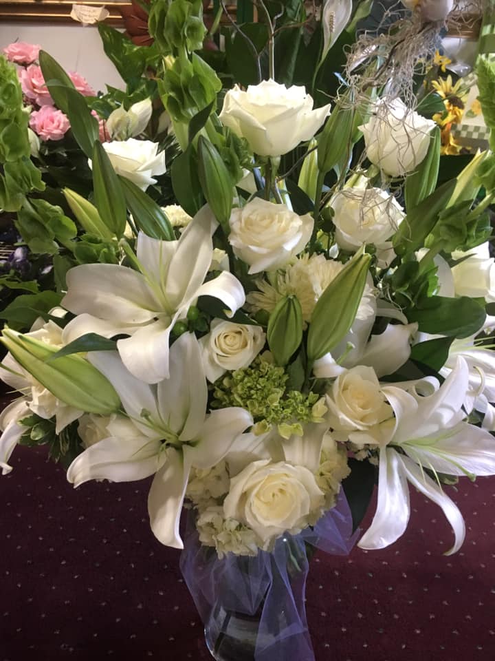 Old Town Flowers and Gifts | 79 Main St NW suite B, Lilburn, GA 30047, USA | Phone: (770) 921-4700
