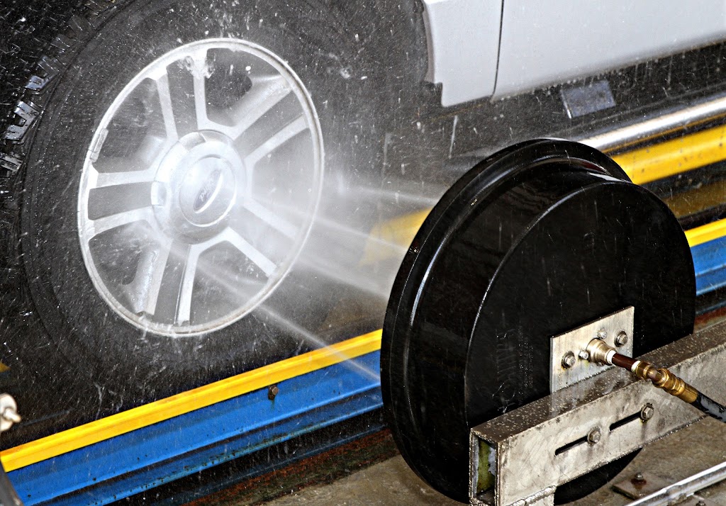 WhiteWater Express Car Wash | 222 E Round Grove Rd, Lewisville, TX 75067, USA | Phone: (972) 924-9806