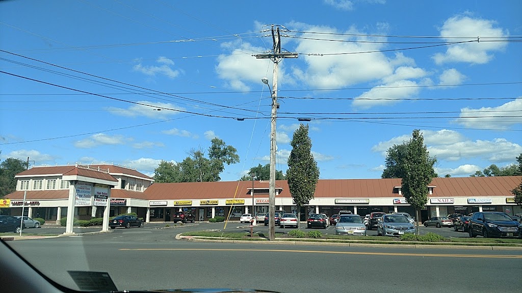 Quick Wash Laundromat | 100 Summerhill Rd, Spotswood, NJ 08884, USA | Phone: (732) 251-0070