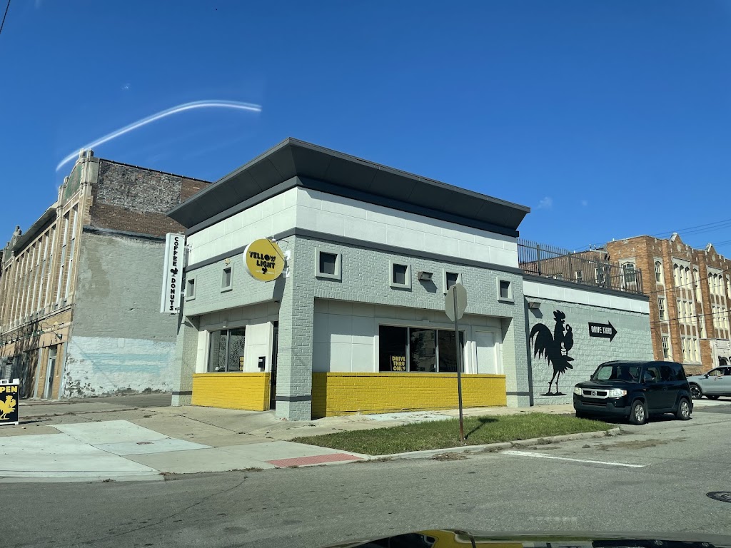 Yellow Light Coffee and Donuts | 14447 E Jefferson Ave, Detroit, MI 48215, USA | Phone: (313) 469-7780