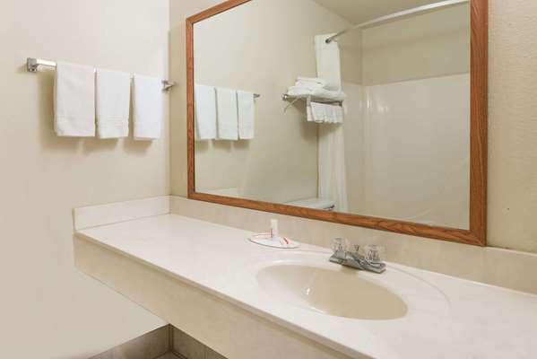 Gibson Michele | 94 Old Short Hills Rd # 1, Livingston, NJ 07039, USA | Phone: (973) 322-2200