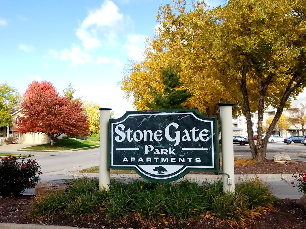 Stonegate Apartments | 12102 Stonegate Dr, Omaha, NE 68164, USA | Phone: (402) 493-8080