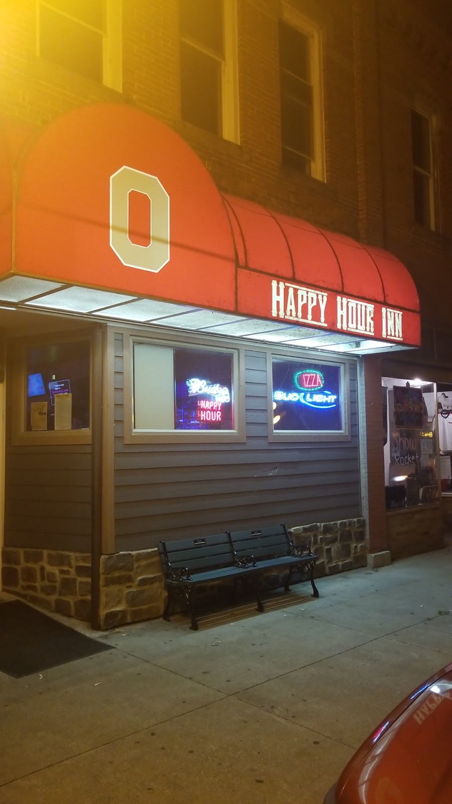 Happy hour inn | 124 W Water St, Oak Harbor, OH 43449, USA | Phone: (419) 898-9911