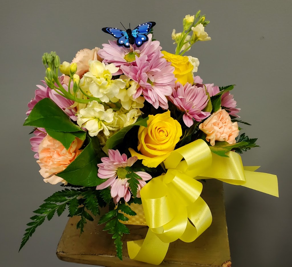 Bella Blooms Florist and Gifts | 3101 Clays Mill Rd #105, Lexington, KY 40503, USA | Phone: (859) 272-0445