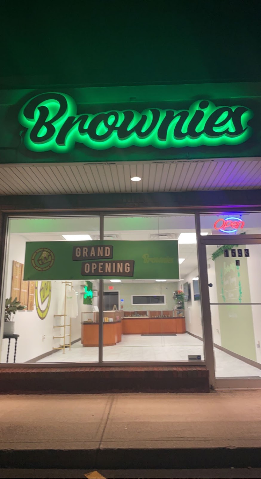 Brownies | 1593 Central Ave suite F, Colonie, NY 12205, USA | Phone: (518) 608-1010