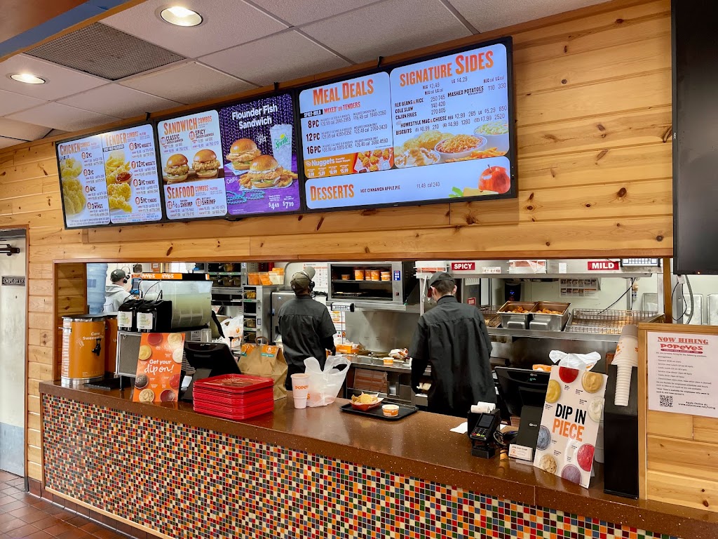 Popeyes Louisiana Kitchen | 7222 S 84th St, La Vista, NE 68128, USA | Phone: (402) 339-4377