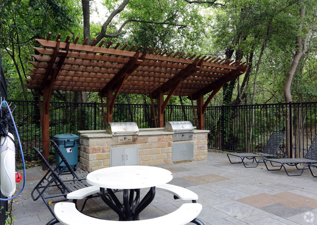 Highlands Creek Apartments | 8300 Skillman St, Dallas, TX 75231, USA | Phone: (214) 341-4520