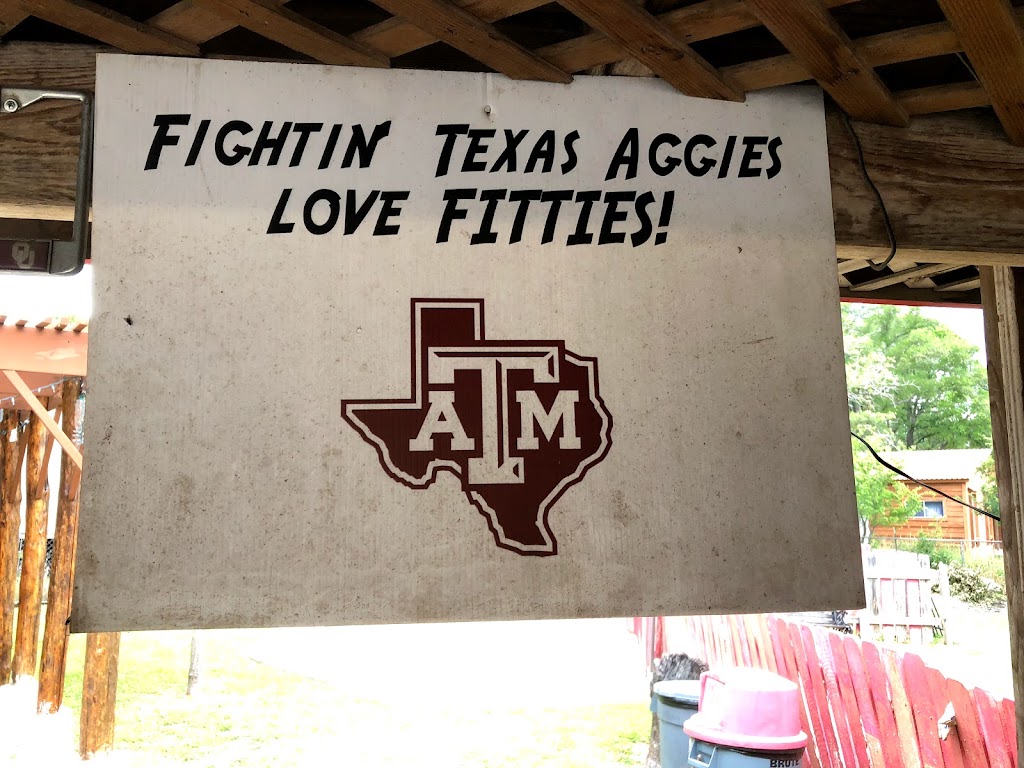 Fitties BBQ | 1376 State Hwy 71, Bastrop, TX 78602, USA | Phone: (512) 303-6808