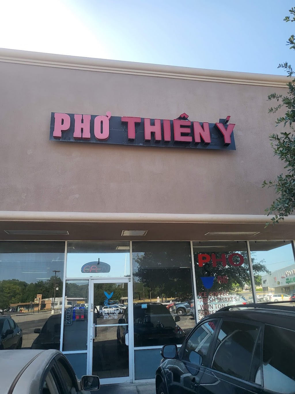 Phở Thiên Ý | 5310 E Belknap St, Haltom City, TX 76117, USA | Phone: (817) 831-1487