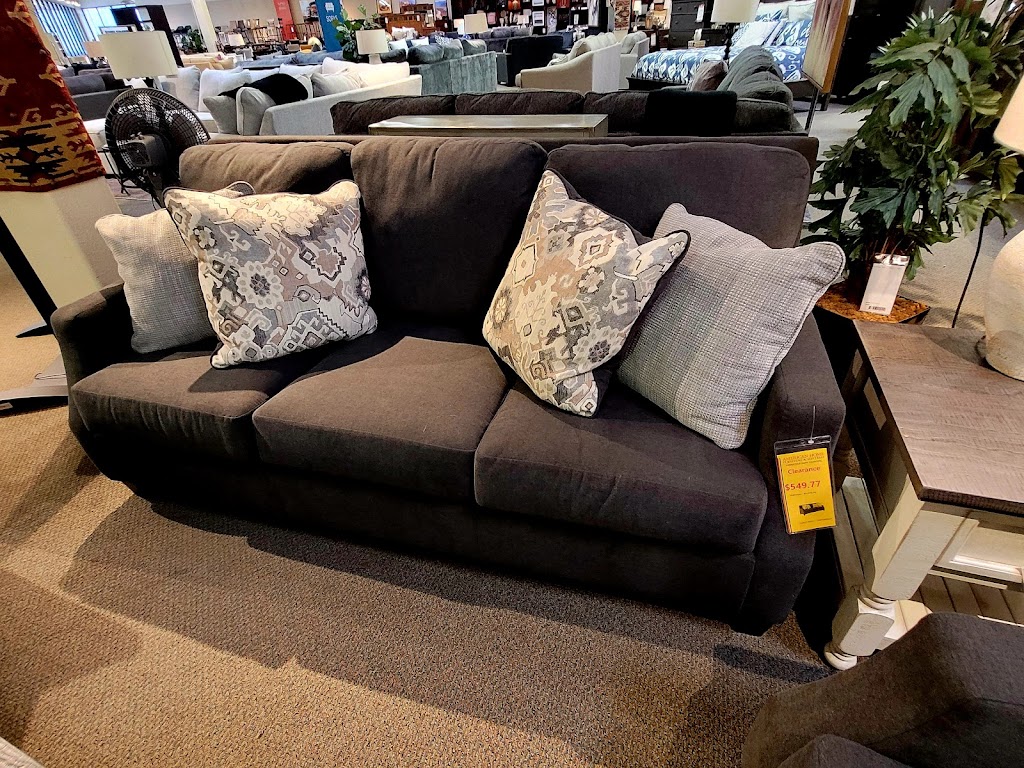 American Furniture Outlet and Clearance Center | 801 Comanche Rd NE, Albuquerque, NM 87107, USA | Phone: (505) 761-3200