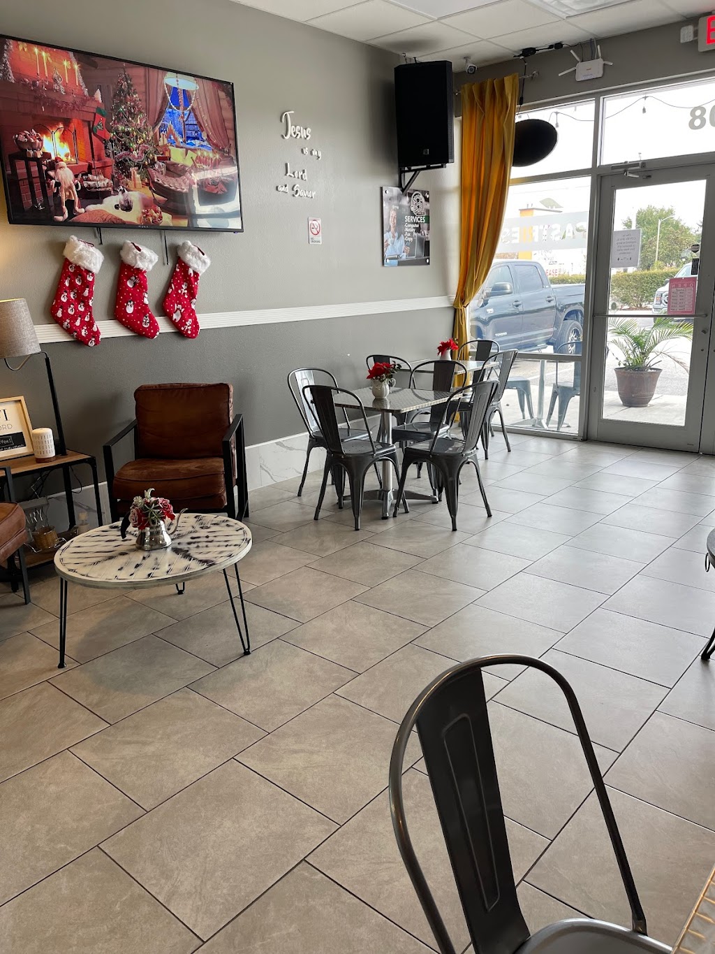 Aroma and Bread Coffee Shop | 2808 E Osceola Pkwy, Buena Ventura Lakes, FL 34743 | Phone: (407) 350-5150