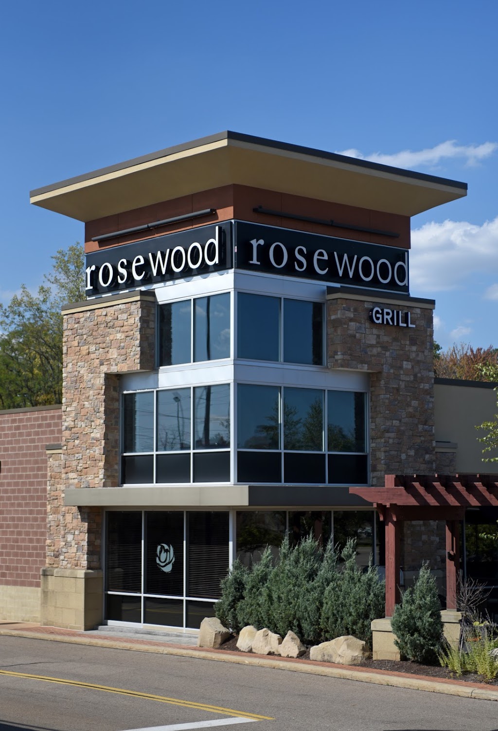 Rosewood Grill Strongsville | 16740 Royalton Rd, Strongsville, OH 44136, USA | Phone: (440) 783-5500