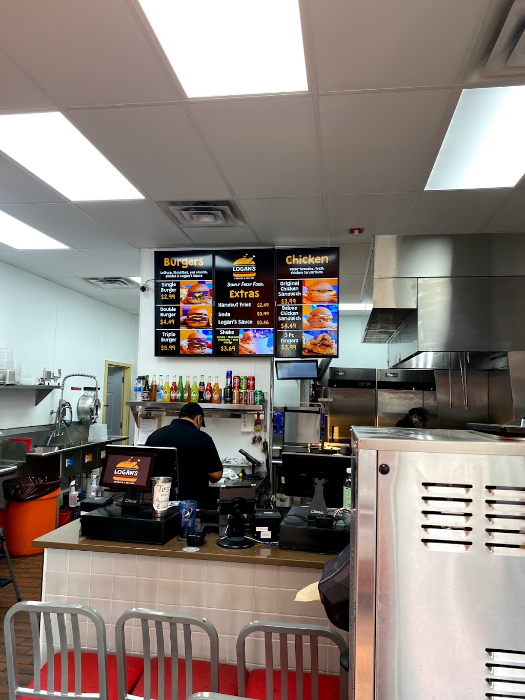 Logans Burgers & Chicken | Photo 4 of 10 | Address: 1405 E Lake St, Minneapolis, MN 55407, USA | Phone: (612) 808-9924