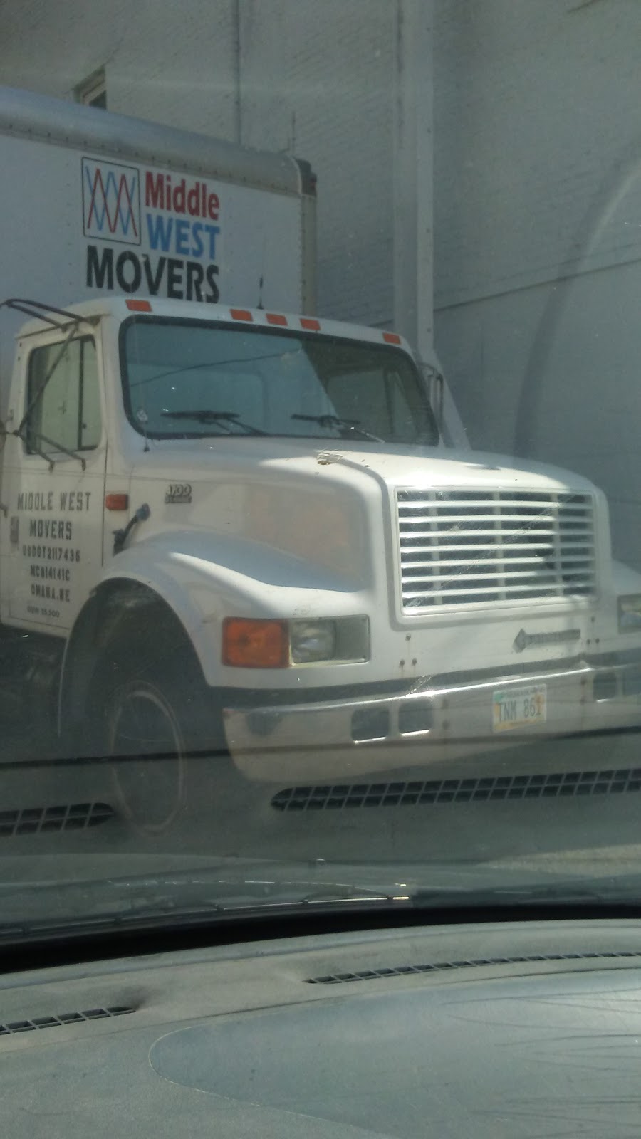 Middle West Movers | 210 Hickory St, Omaha, NE 68108, USA | Phone: (402) 917-5900