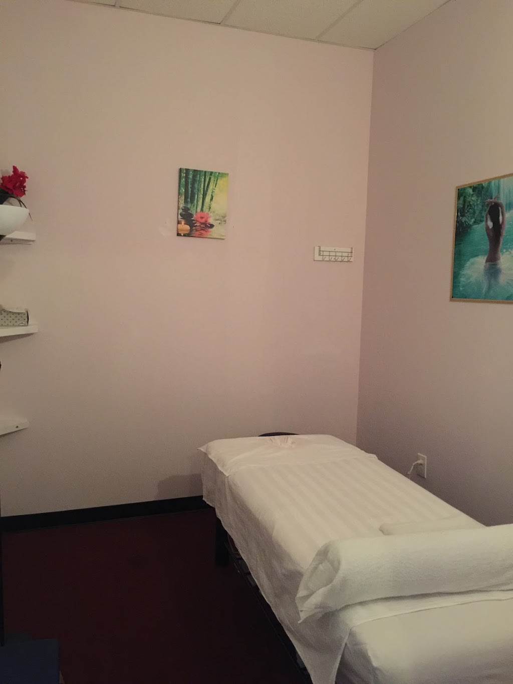 Mama Foot Massage | Next to: Regal Movie Theater. Behind:, Casa Grande Bar and Grill, 2840 East-West Connector Ste 330, Austell, GA 30106, USA | Phone: (770) 408-8804