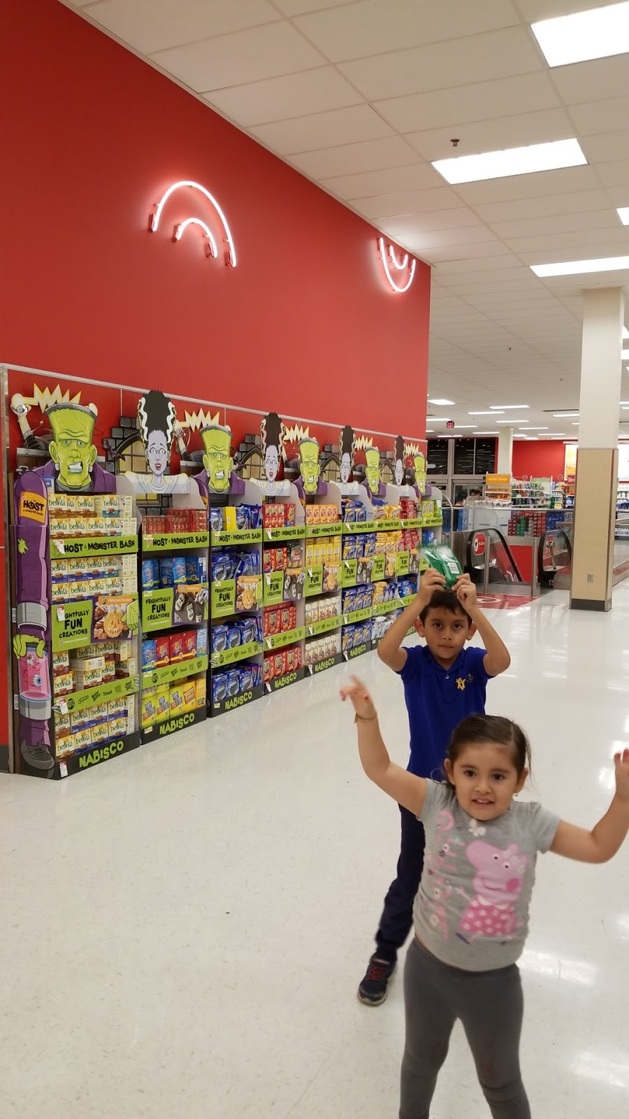 Target - 6700 Topanga Canyon Blvd, Canoga Park, CA 91303, USA - BusinessYab