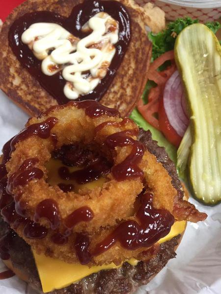 Lulus Ice Cream Parlor & Treatery | 2056 E Canal Dr, Turlock, CA 95380, USA | Phone: (209) 667-5858