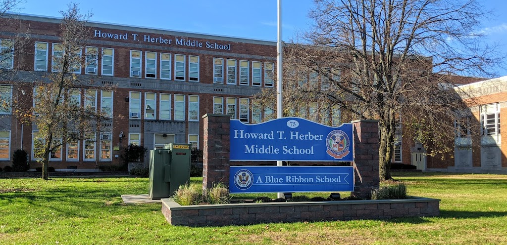 Howard T Herber Middle School | 75 Ocean Ave, Malverne, NY 11565, USA | Phone: (516) 887-6400