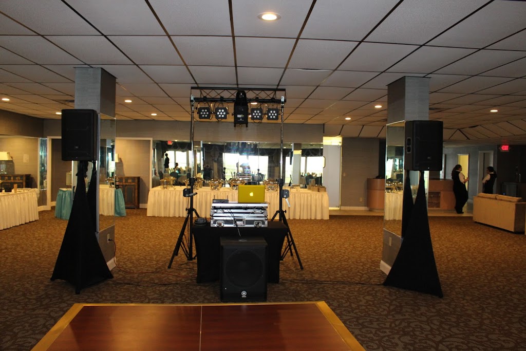 Music And Photo Booths | 13810 Sutton Park Dr N, Jacksonville, FL 32224, USA | Phone: (904) 742-1220