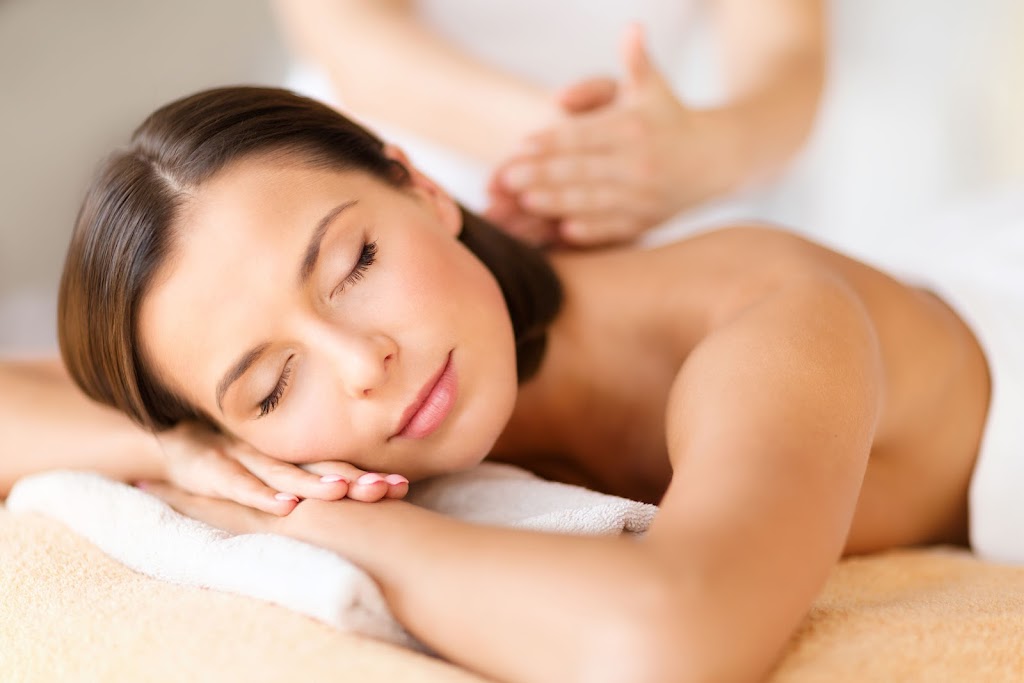 Hollistic Massage & Wellness Clinics | 1852 N Nob Hill Rd, Plantation, FL 33322, USA | Phone: (954) 476-6401