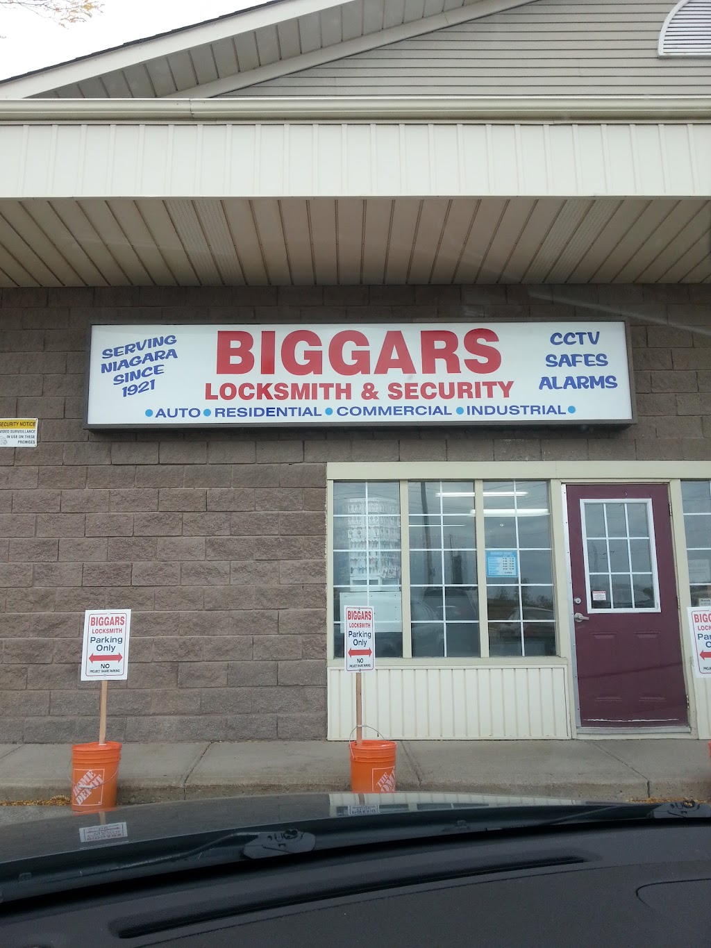 Biggars Key Shop | 4129 Stanley Ave #1, Niagara Falls, ON L2E 7H3, Canada | Phone: (905) 354-2361