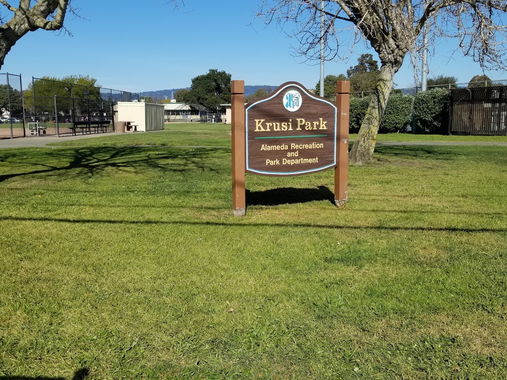 Krusi Park | 900 Mound St, Alameda, CA 94501, USA | Phone: (510) 747-7400