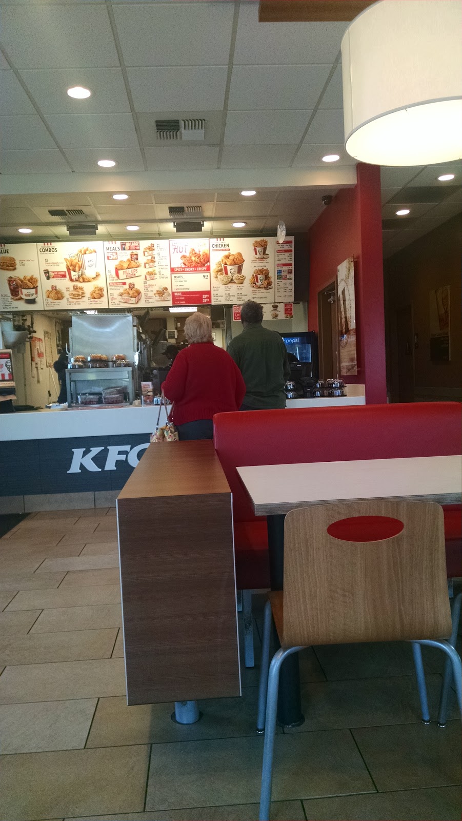 KFC | 3011 Brundage Ln, Bakersfield, CA 93304, USA | Phone: (661) 326-1530