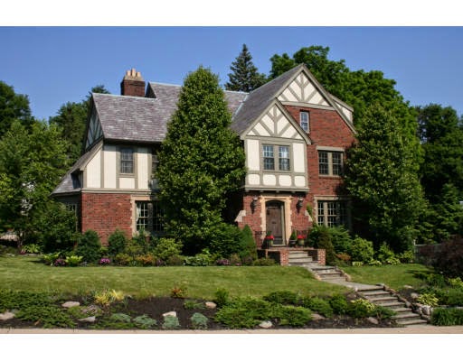 Matt Gore Real Estate | 191 Grove St, Chestnut Hill, MA 02467, USA | Phone: (617) 513-3360