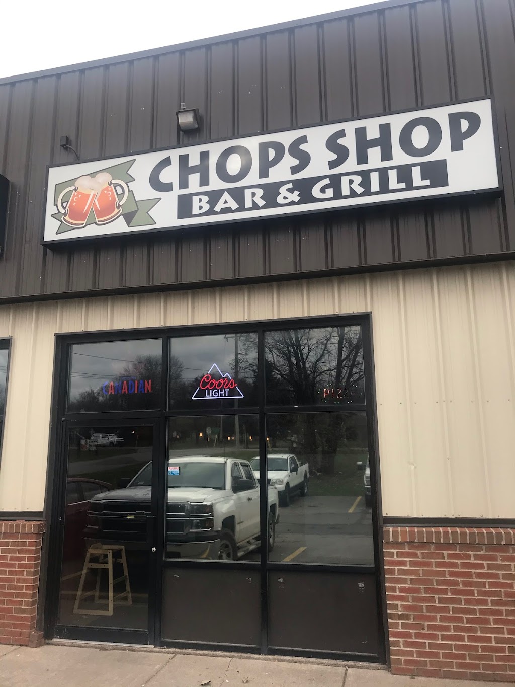 Chops Bar and Grill | 8405 Rochester Road, NY-31, Gasport, NY 14067, USA | Phone: (716) 772-7710
