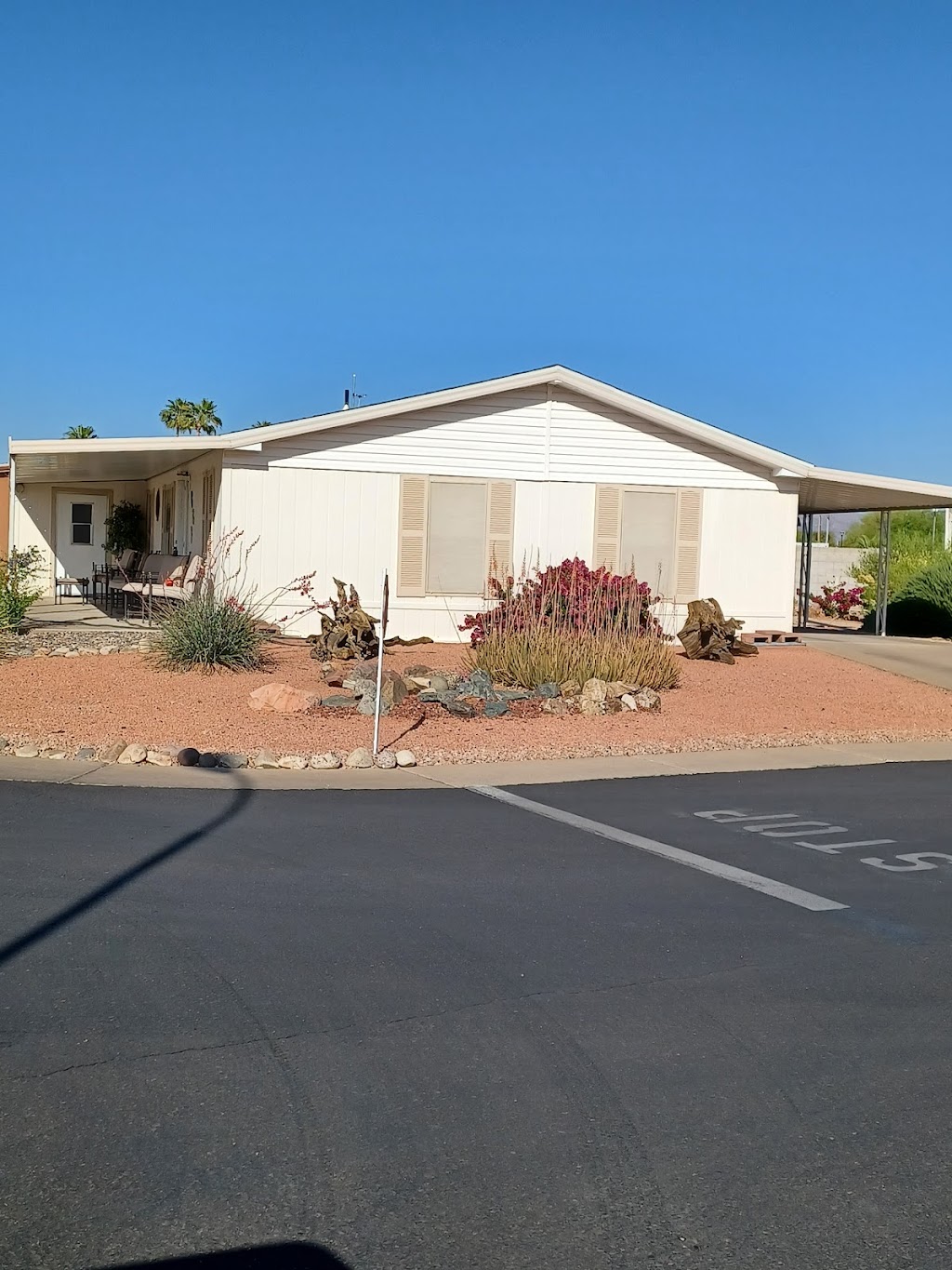 Pueblo Manor | 834 S Meridian Rd Unit 10, Apache Junction, AZ 85120, USA | Phone: (480) 984-6811