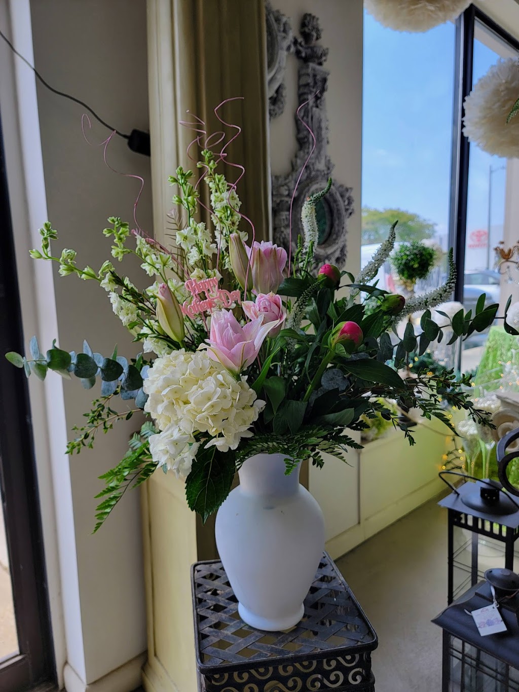 Chesapeake Floral & Gifts | 1813D Greenbrier Pkwy, Chesapeake, VA 23320, USA | Phone: (757) 547-5191