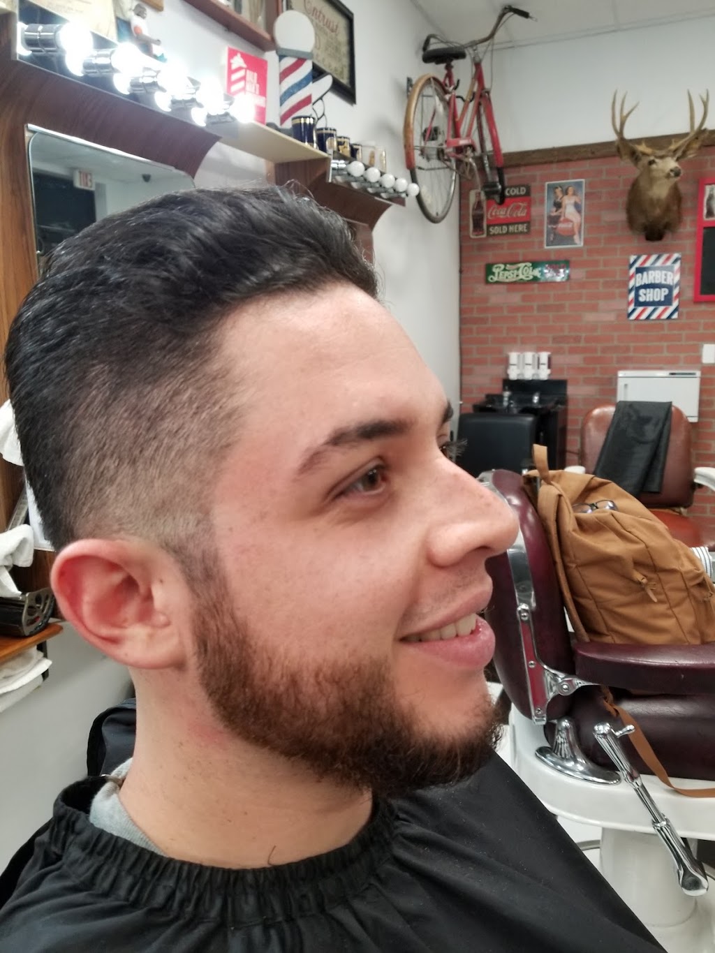 Jeorges Barber Shop | 940 N Mountain Ave, Ontario, CA 91762, USA | Phone: (909) 968-5154