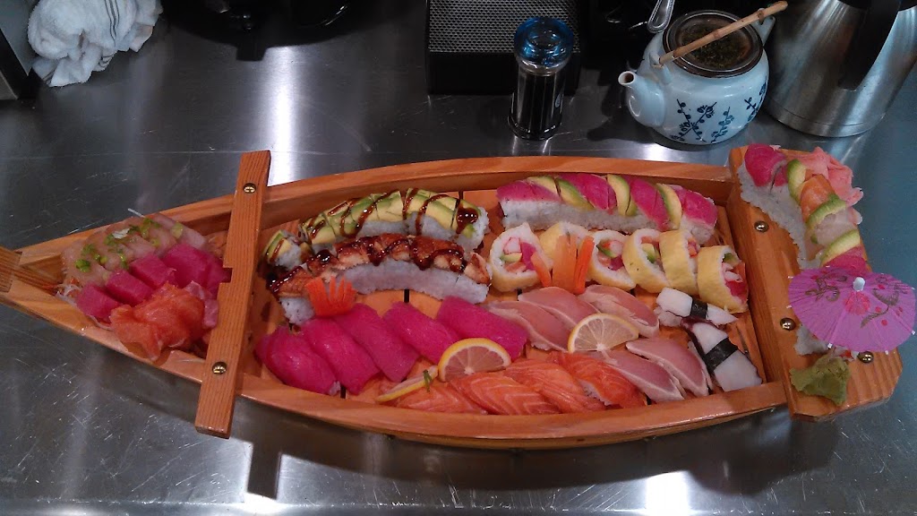 Carolina Sushi and Roll | 5951 Poyner Village Pkwy # 107, Raleigh, NC 27616, USA | Phone: (919) 981-5835