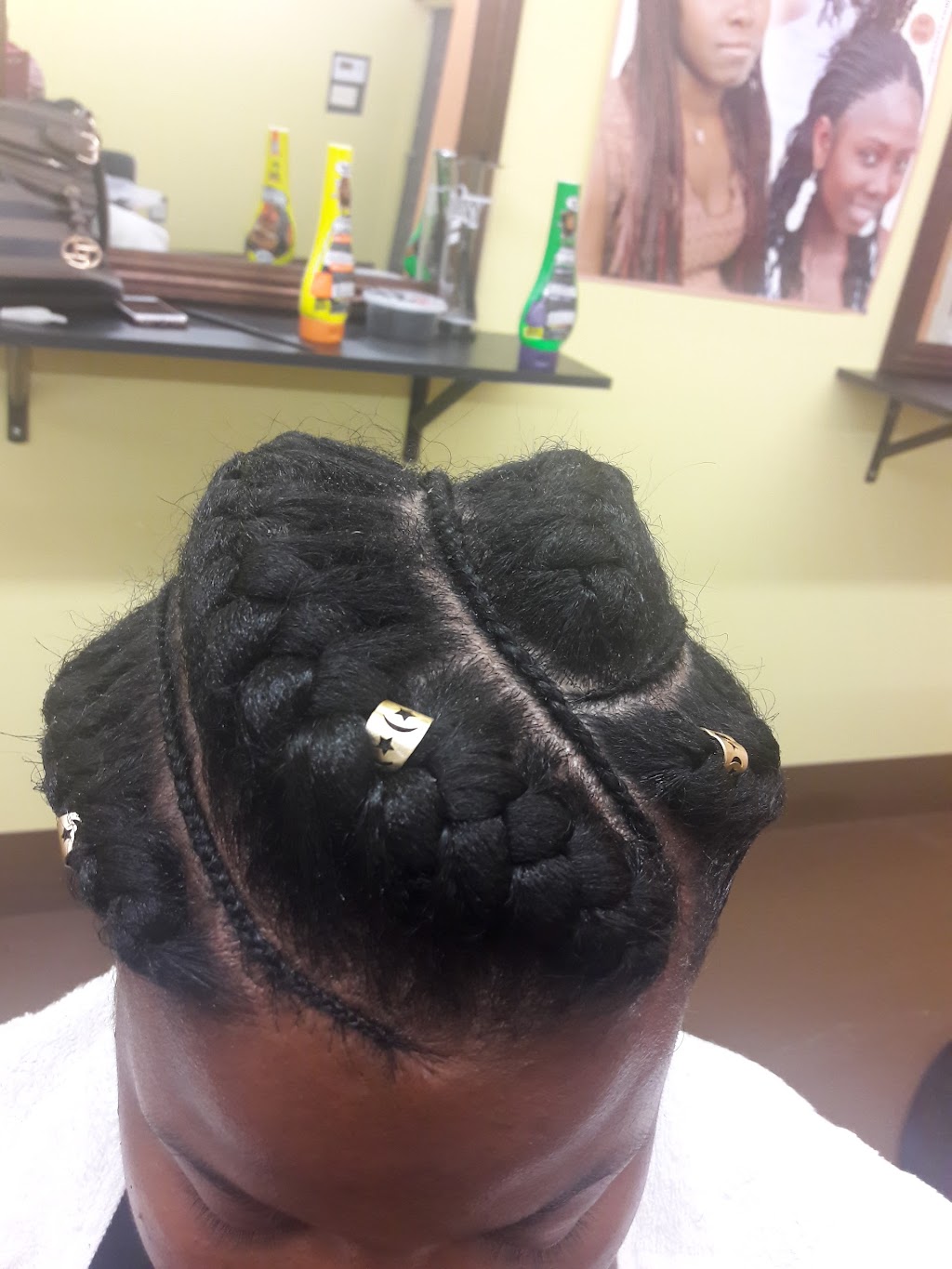 HANNAH AFRICAN HAIR BRAIDING/WEAVING | 2021 S Cooper St e, Arlington, TX 76010, USA | Phone: (817) 609-1361