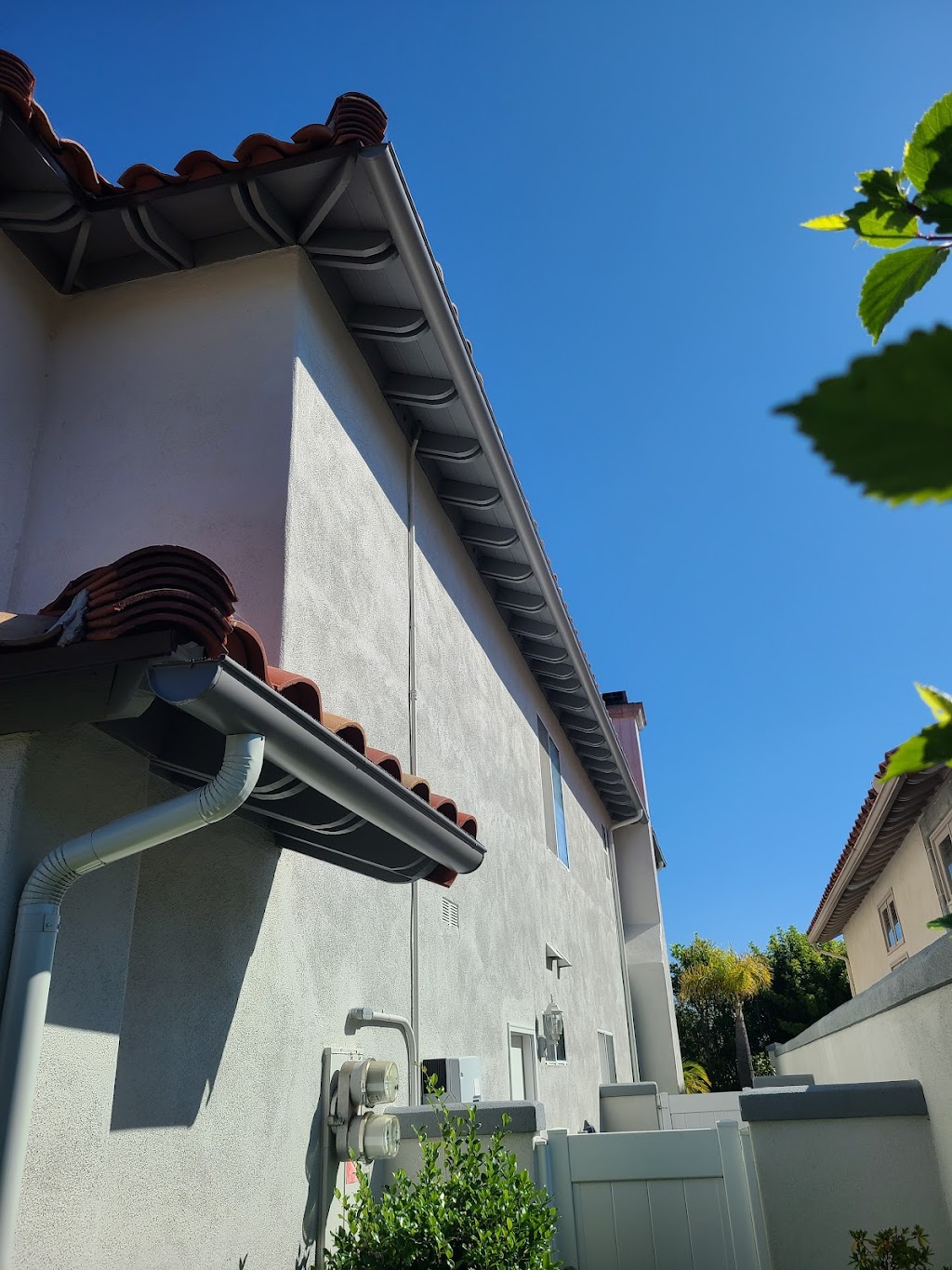 Hydro Flow Raingutter Systems Inc. | 8733 Magnolia Ave, Santee, CA 92071, USA | Phone: (619) 561-3129