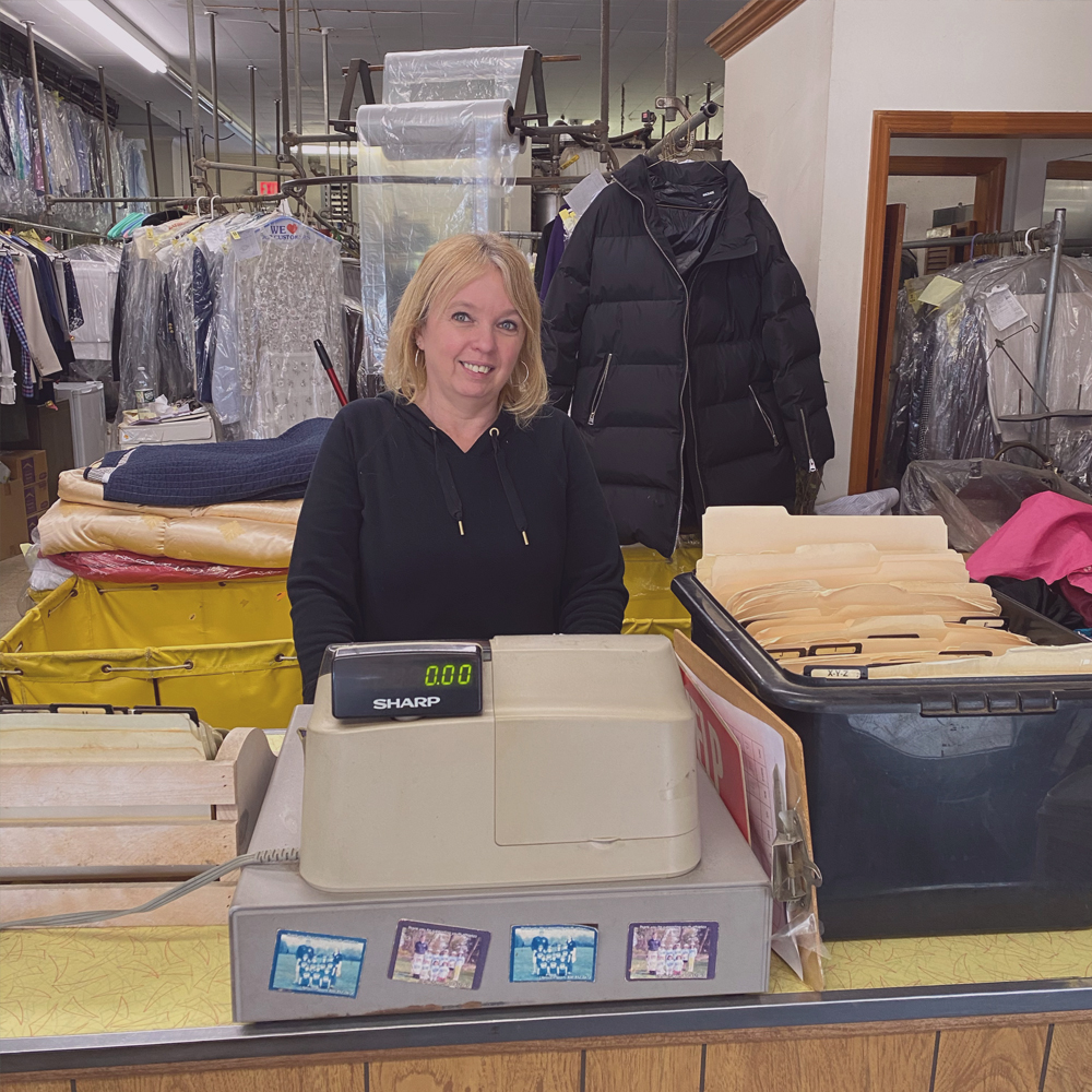 Flair Cleaners | 761 River Rd, Fair Haven, NJ 07704, USA | Phone: (732) 747-5255