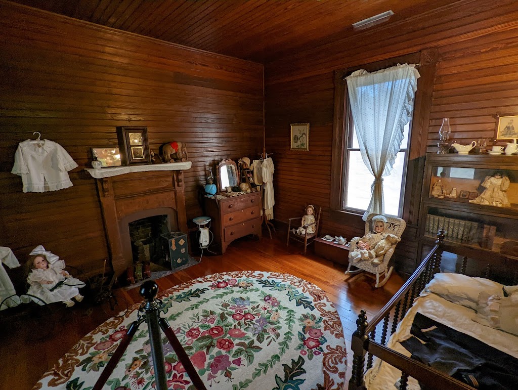 House of Seven Gables | 11909 125th St, Largo, FL 33774, USA | Phone: (727) 582-2123