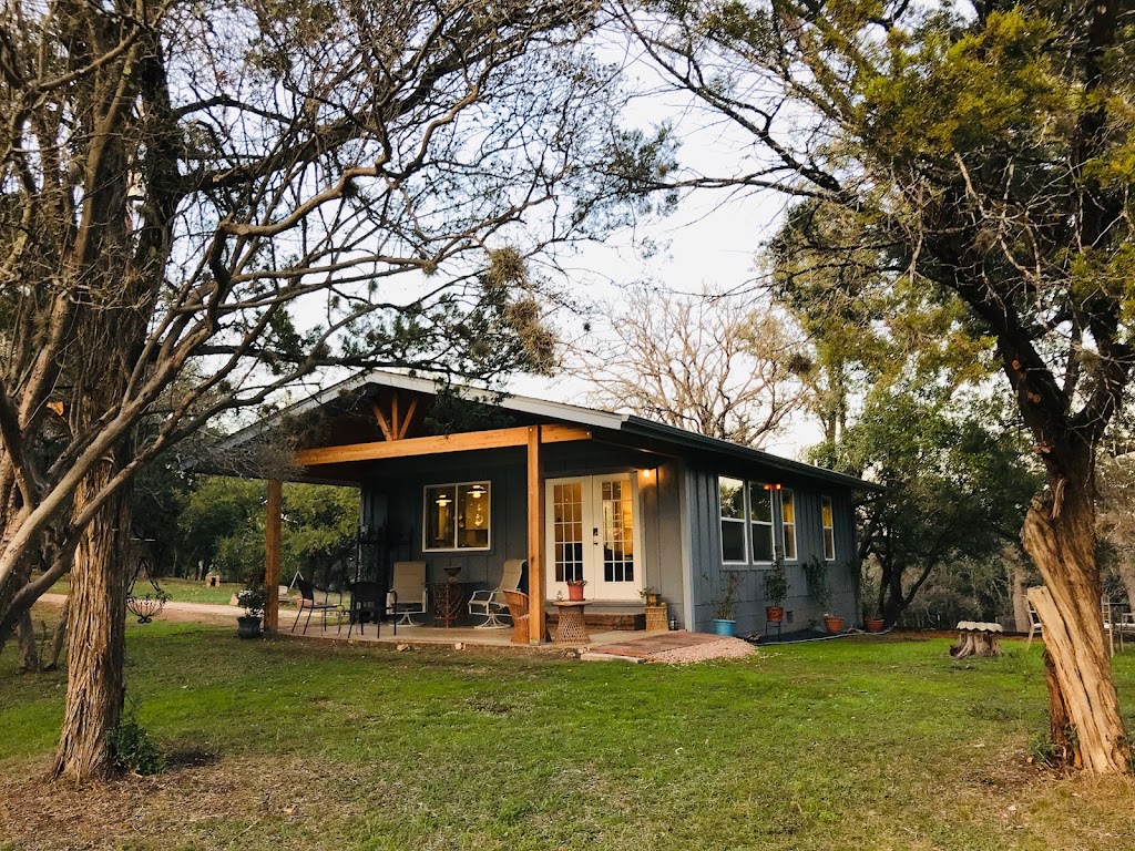 Secluded Lake House | 111 Jewel Ln, Spicewood, TX 78669, USA | Phone: (713) 702-7949