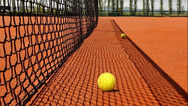 Beavercreek Clay Courts Tennis Club | 2373 Lacresta Dr, Dayton, OH 45431, USA | Phone: (937) 956-8864