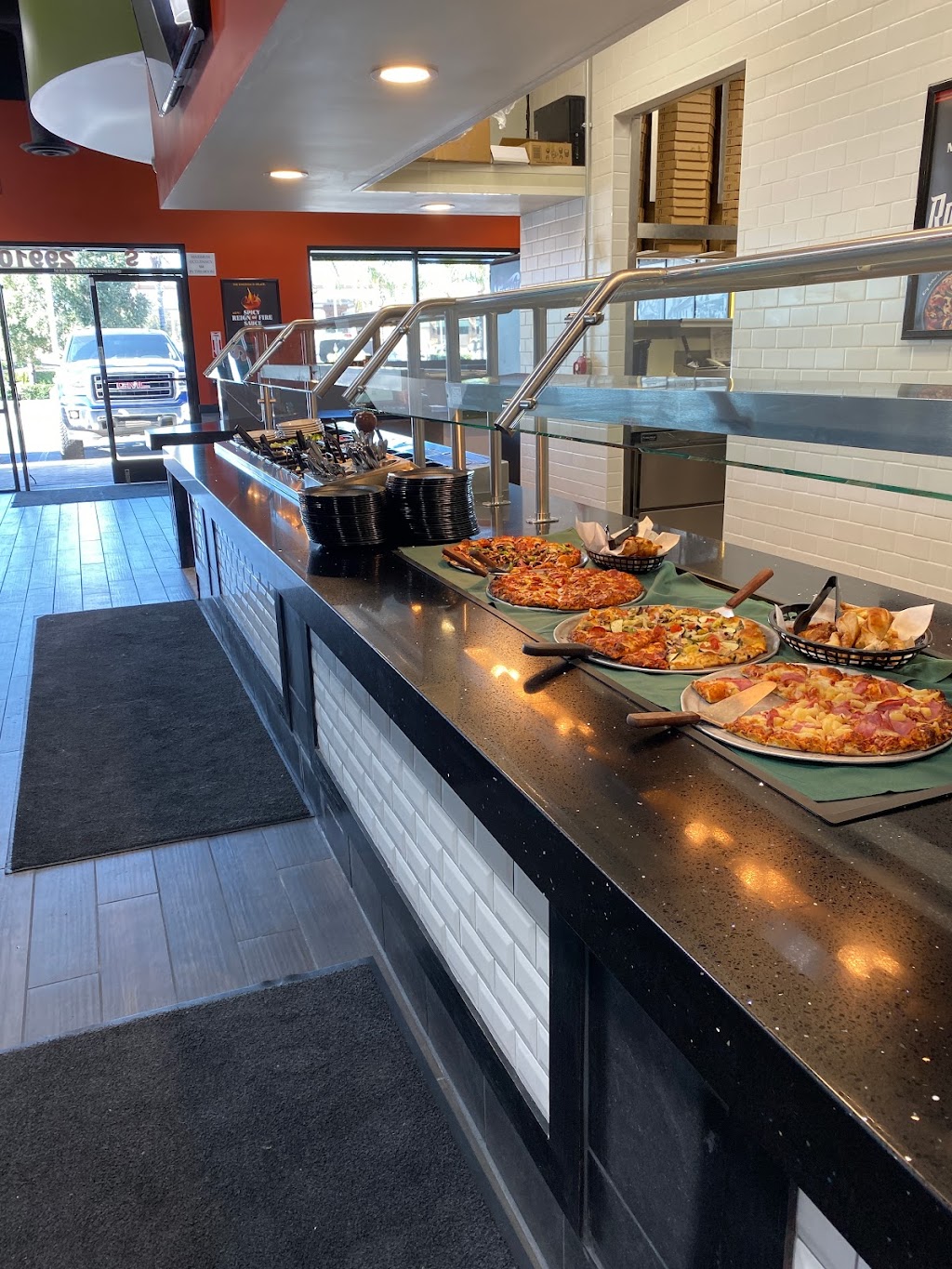 Round Table Pizza | 29910 Murrieta Hot Springs Rd, Murrieta, CA 92563, USA | Phone: (951) 677-1014