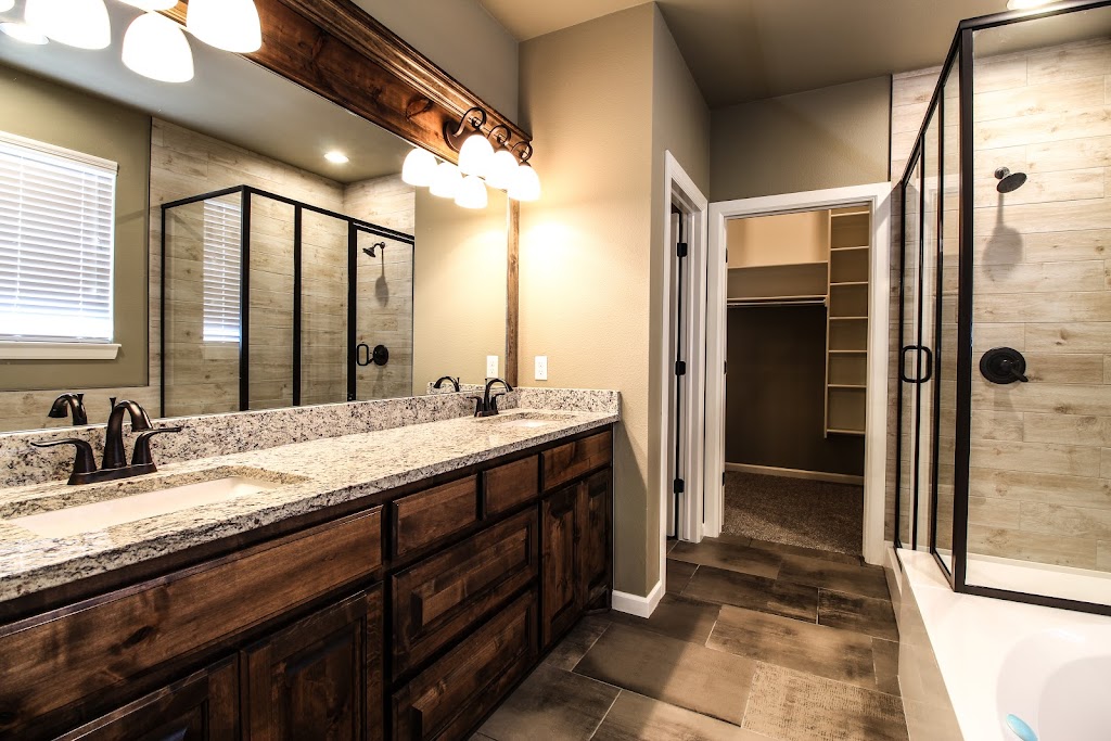 Signature Series Homes | 1309 W Broadway, Collinsville, OK 74021, USA | Phone: (918) 371-2424