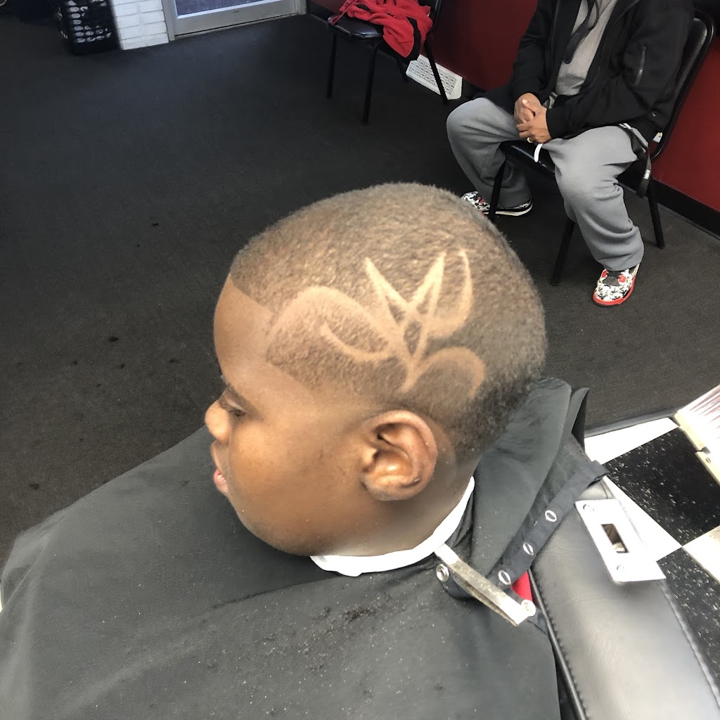 In The Cut Barbershop & Salon | 1730 Oak St, Youngstown, OH 44506, USA | Phone: (330) 746-7765